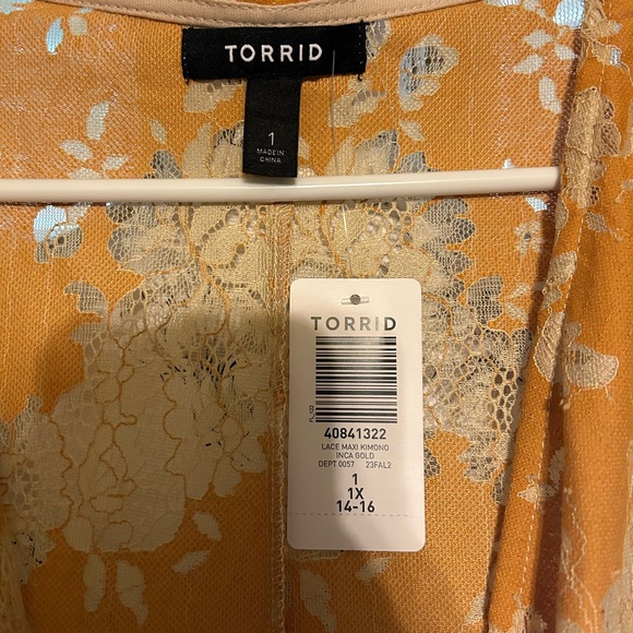 Torrid Lace Maxi Kimono - Picture 5 of 6